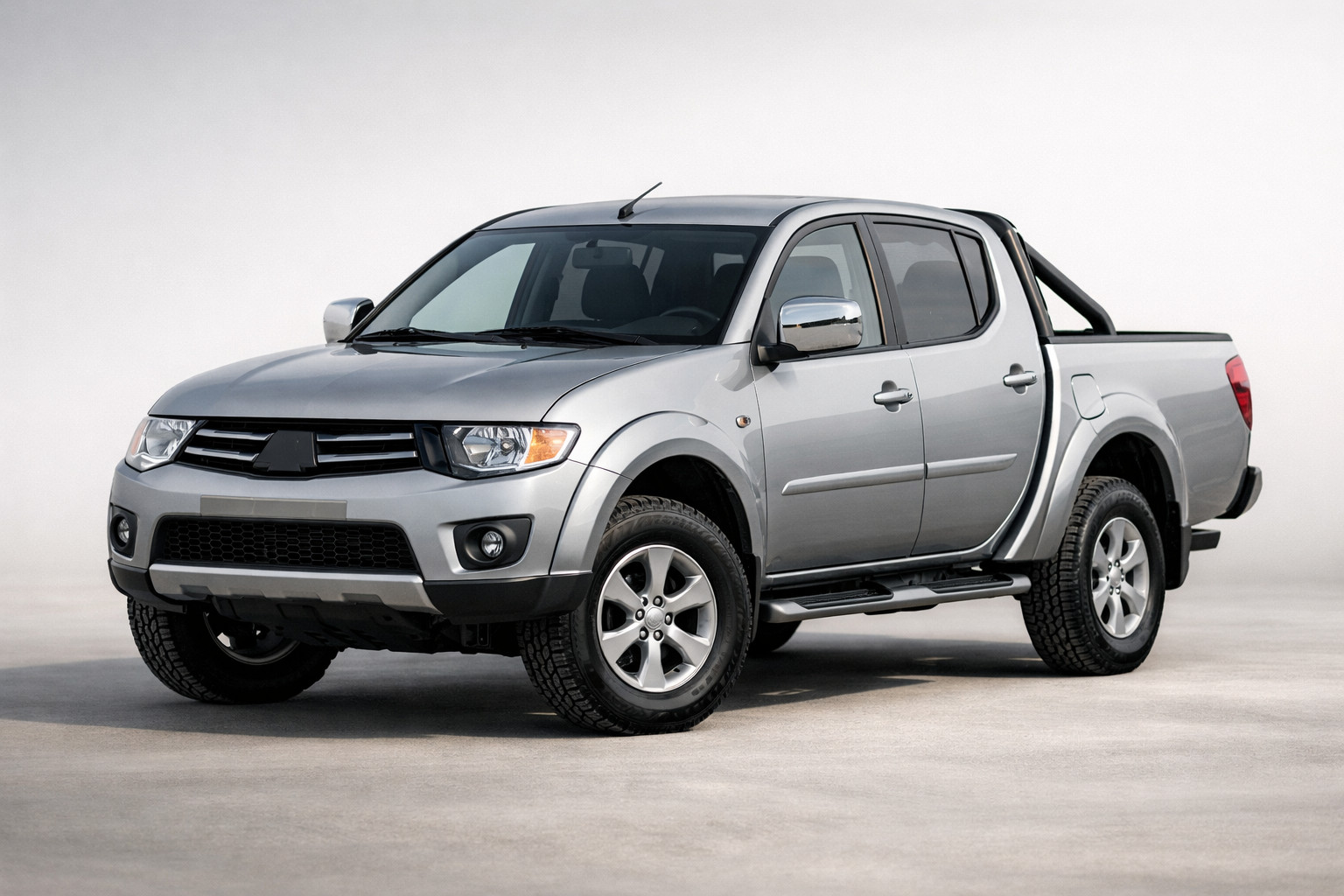 Test Mitsubishi L200 2006-2015: mai este un pickup de munca solid?
