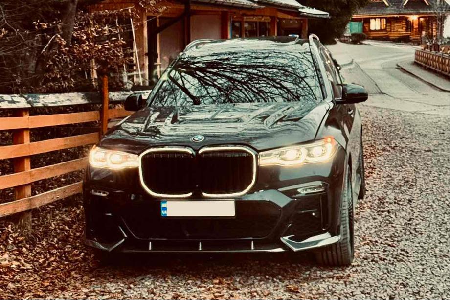 BMW X7 G07 2019- Grile tip rinichi M-Look LED (2019-2022, negru lucios) Foto 5
