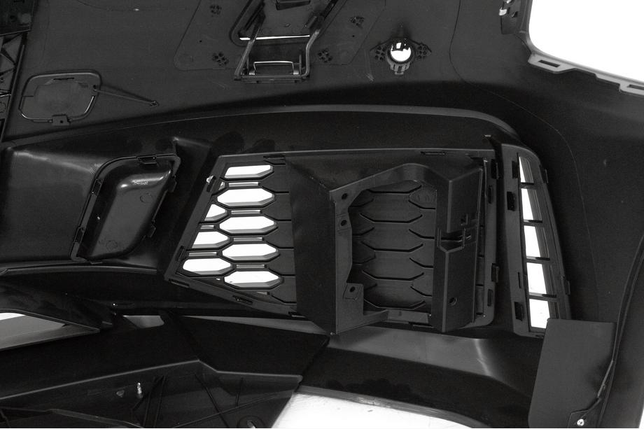 Audi A4 B9 2015-2024 Bara fata RS-Style (pentru senzori radar, 2015-2019) Foto 10