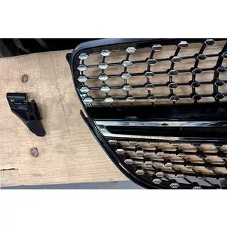 Reducere Grila tuning Diamond Black (GLE) foto 2