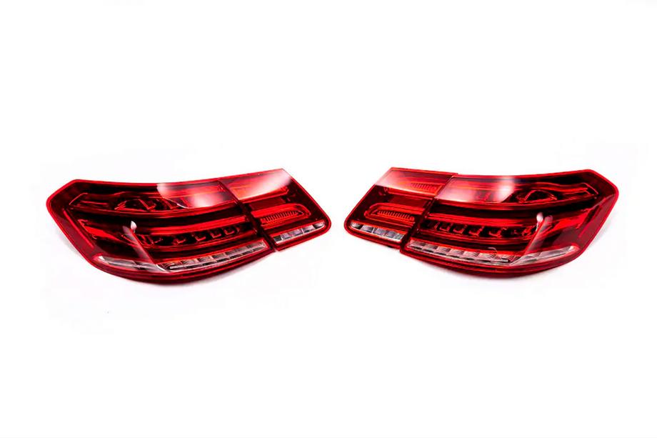 Mercedes E-class W212 2009-2016 Lichidare de stoc Stopuri spate (set, facelift) Foto 1