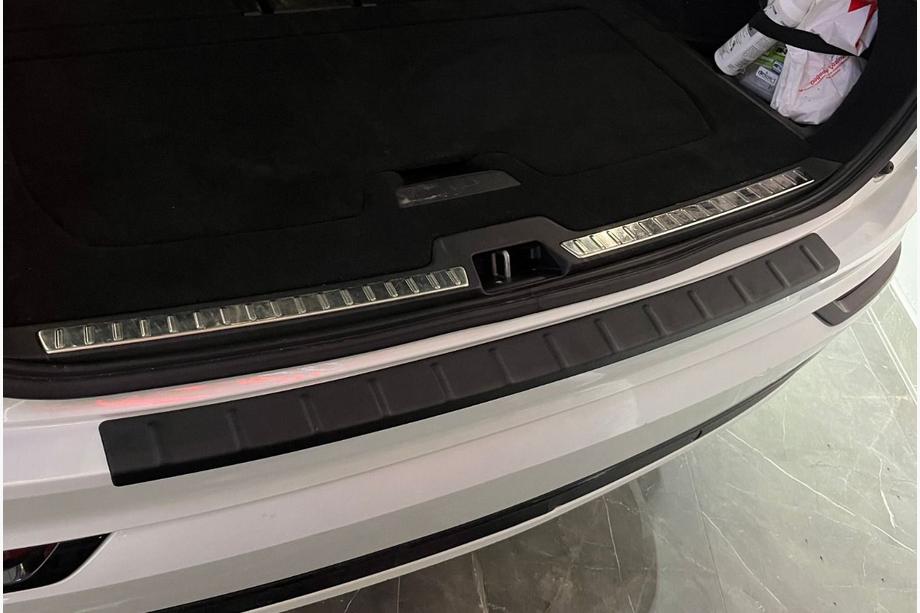 Volvo XC90 2015- Protectie Bara Spate EuroCap (ABS) Image