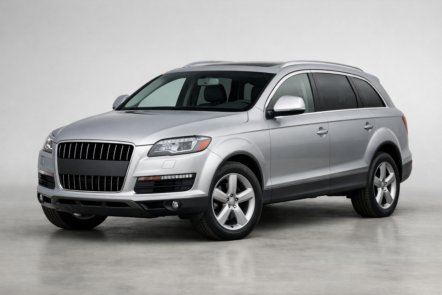 Review Audi Q7 2005-2015: SUV mare de familie, fara povesti