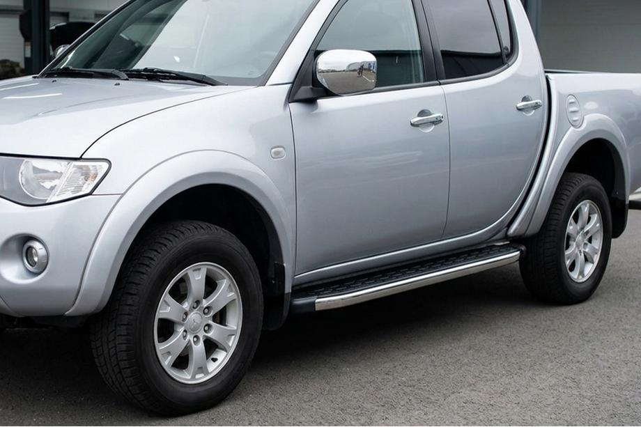 Mitsubishi L200 2006-2015 Praguri Laterale BlackLine (2 buc, Aluminiu) Image