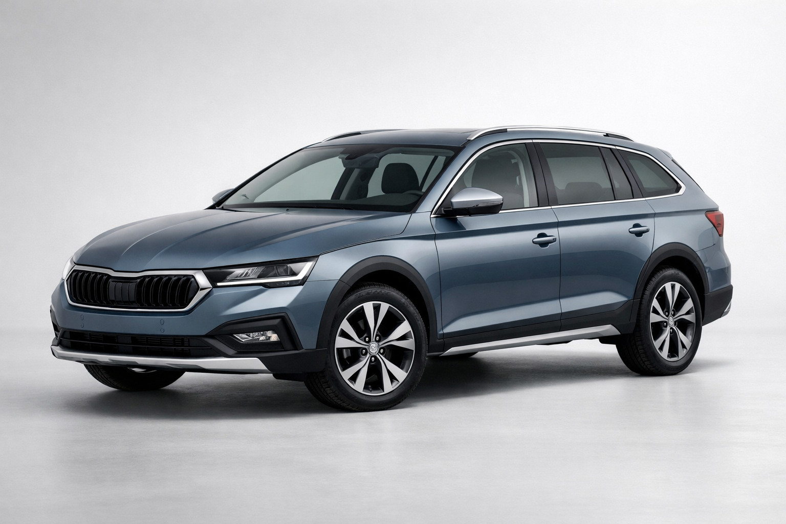 Test Škoda Octavia Scout A8: break cu garda la sol marita pentru zilnic