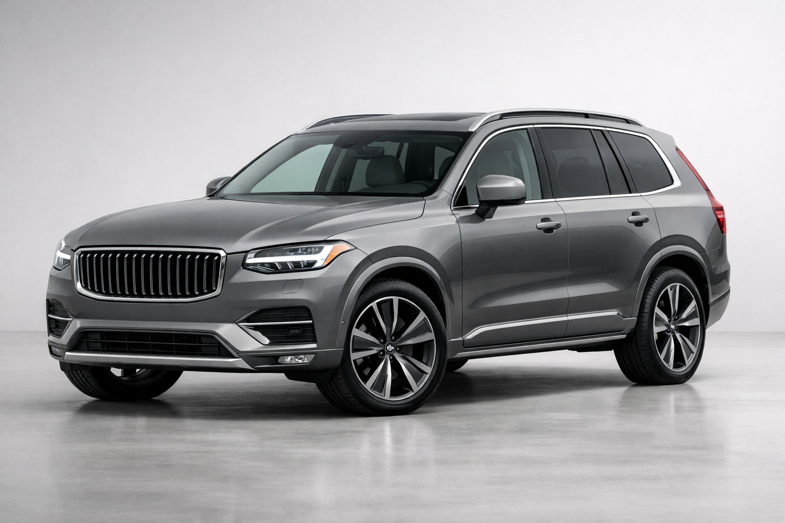 Test Volvo XC90, a doua generatie 2025: SUV mare pentru familie