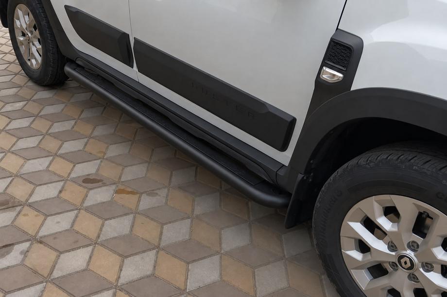 Dacia Duster 2018-2024 Praguri laterale Premium (2 buc., inox) Black Ø60 Foto 2