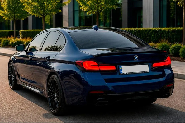 Din BMW G30/G31 standard la M-Tech 2021: facelift complet Fotografie 6