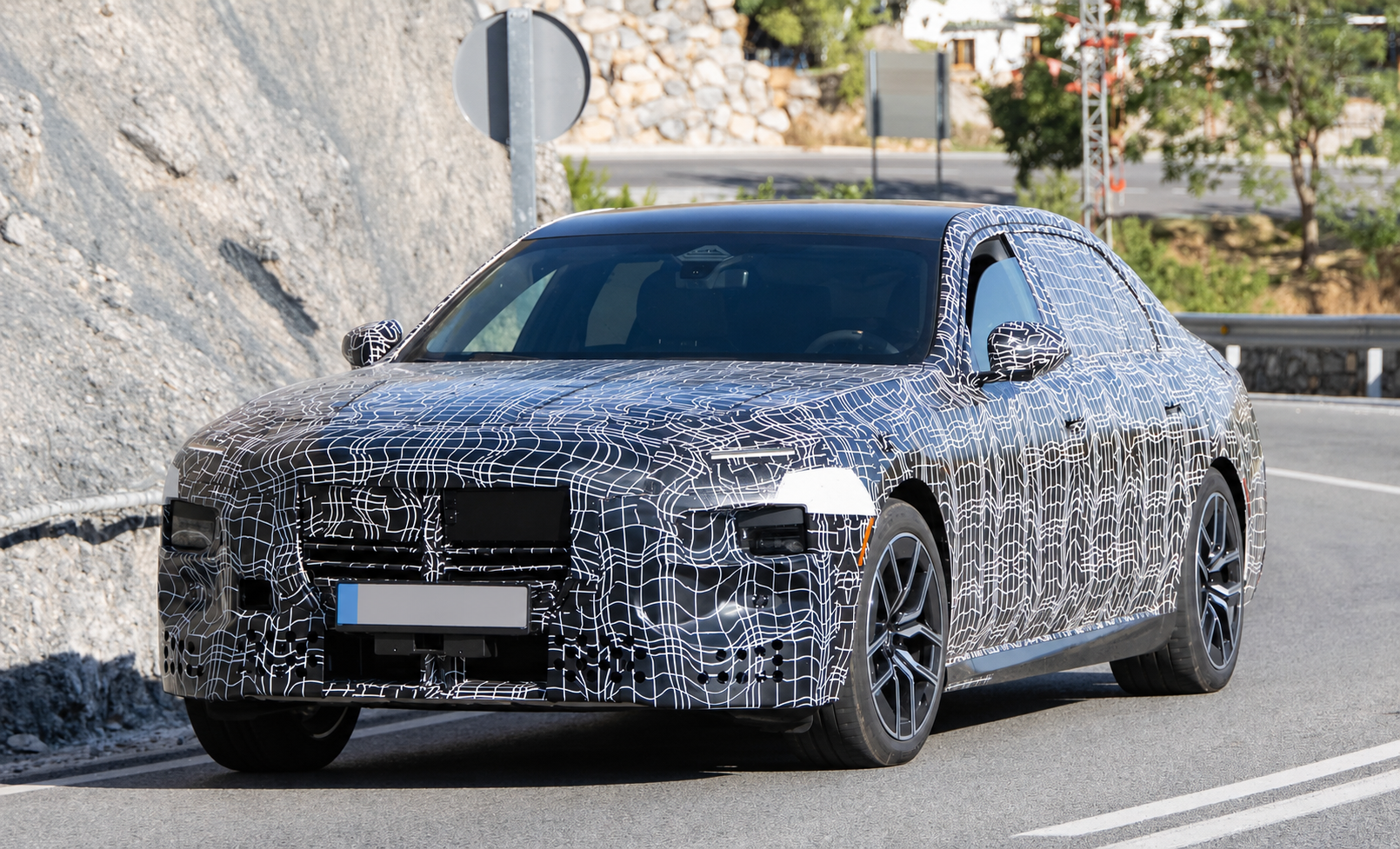Noul BMW 7 Alpina Series 2027: primele detalii despre design si specificatii