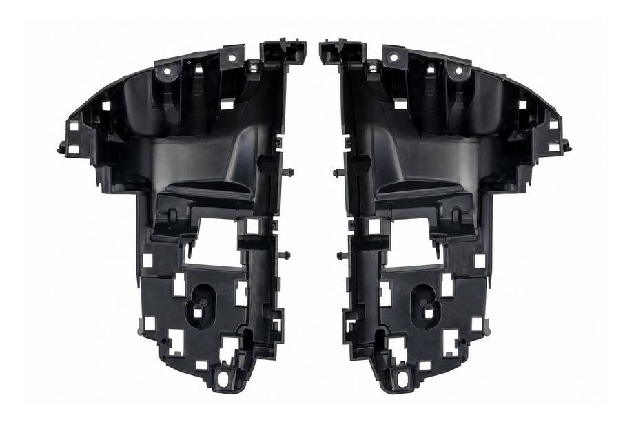 Land Rover Defender 2019- Capac mic pentru aparatorul de noroi spate Image