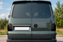 Volkswagen T5 Multivan 2003–2010 Spoiler DPT (usi batante, negru lucios) foto 1