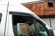 Mercedes Sprinter W906 2006–2018 Deflectoare de vant autoadezive (2 buc, Sunplex Sport) foto 6