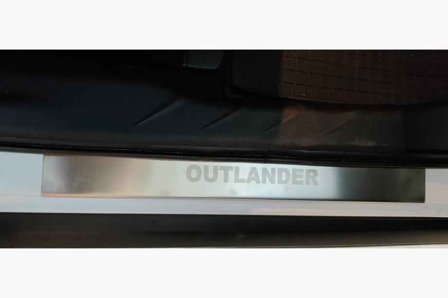 Mitsubishi Outlander 2006-2012 Praguri Carmos (4 buc, inox) Foto 4