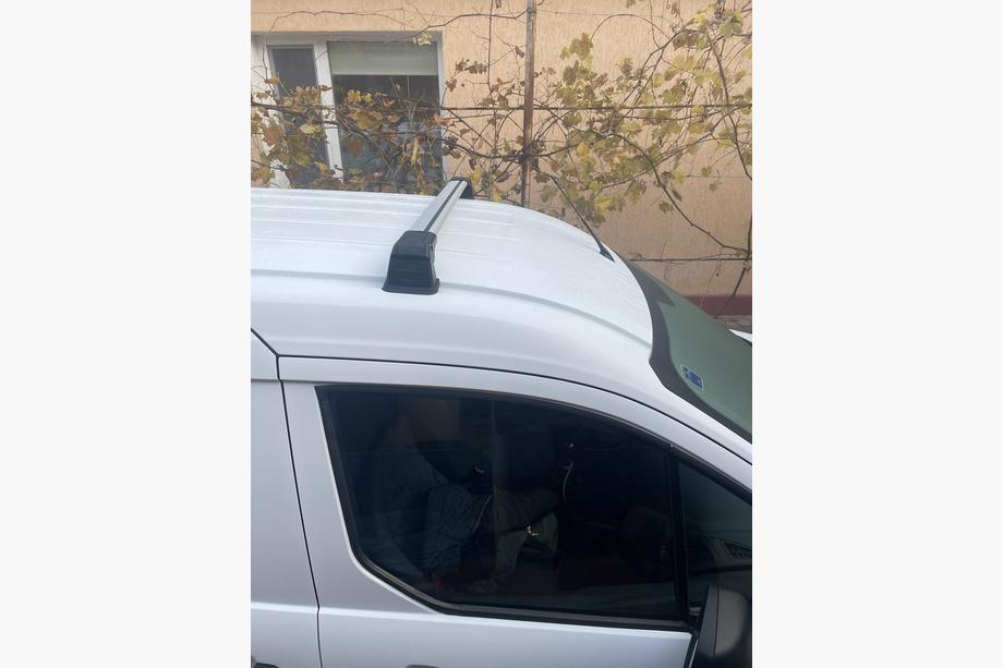 Ford Courier 2014-2023 Bare transversale pentru puncte de montaj originale, cu inchidere pe cheie (2 buc.) Foto 2
