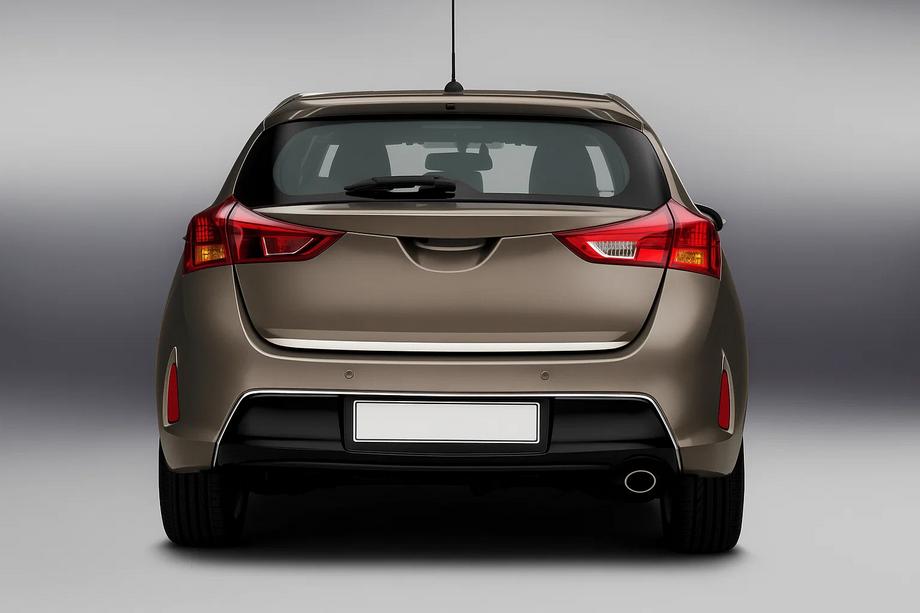 Toyota Auris 2012-2018 Ornament portbagaj inox Image
