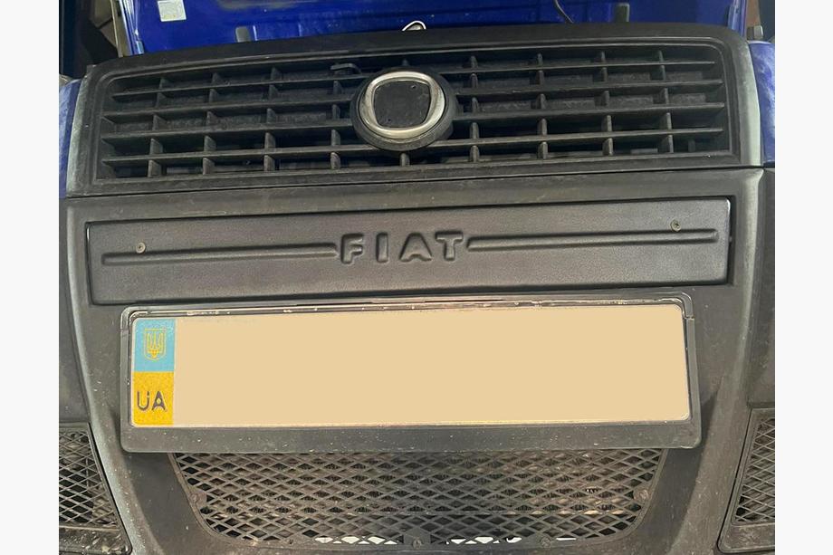 Fiat Doblo I 2005-2010 Capac central de iarna pentru grila Mat Foto 1