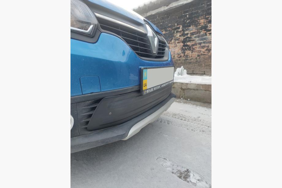 Renault Sandero 2013-2022 Capac inferior grila iarna (2013-2017) Foto 5