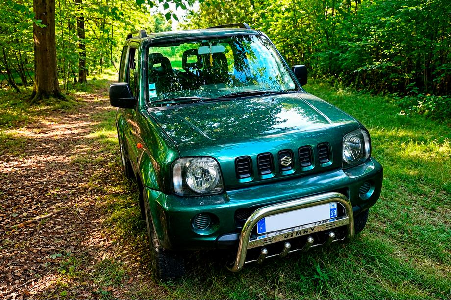 Suzuki Jimny 1998-2018 Bullbar QT006 (Inox) Image
