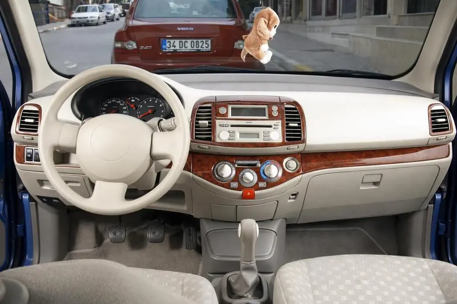 Nissan Micra K12 2003-2010 Capace Panou Bord Foto 1