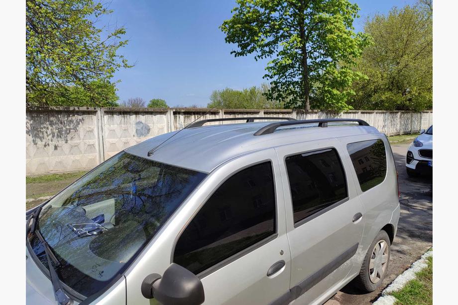 Renault Logan MCV 2005-2013 Bare longitudinale negre Image