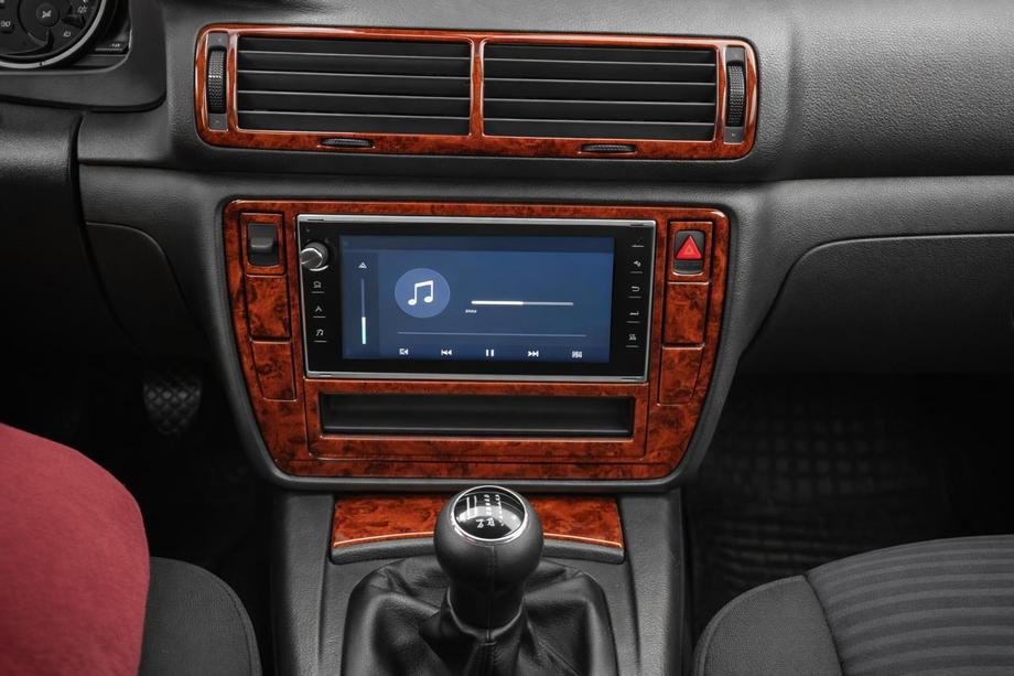 Volkswagen Passat B5 1997-2005 Capace bord 2004-2005 Negru Piano Foto 1