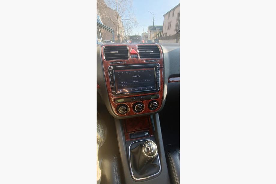 Volkswagen Jetta 2006-2011 Capace Panou Bord Negru Piano Foto 4