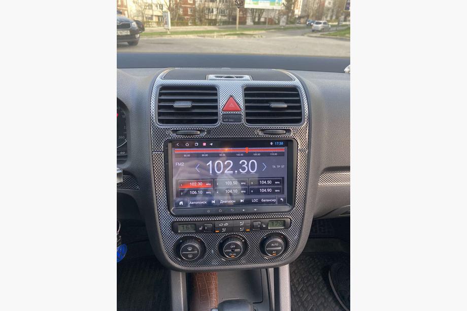 Volkswagen Jetta 2006-2011 Capace Panou Bord Negru Piano Foto 2