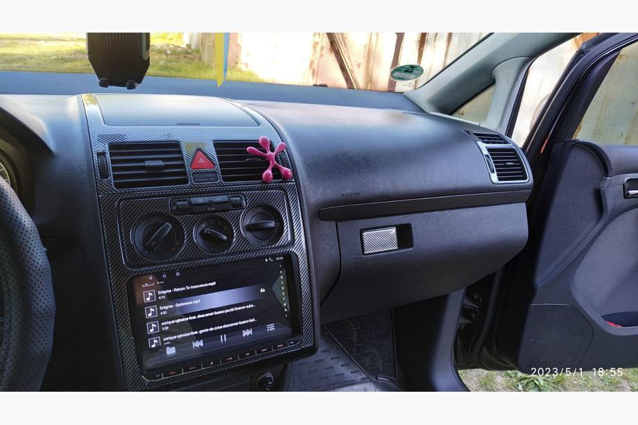 Volkswagen Touran 2003-2010 Capace Panou Bord Carbon Foto 11