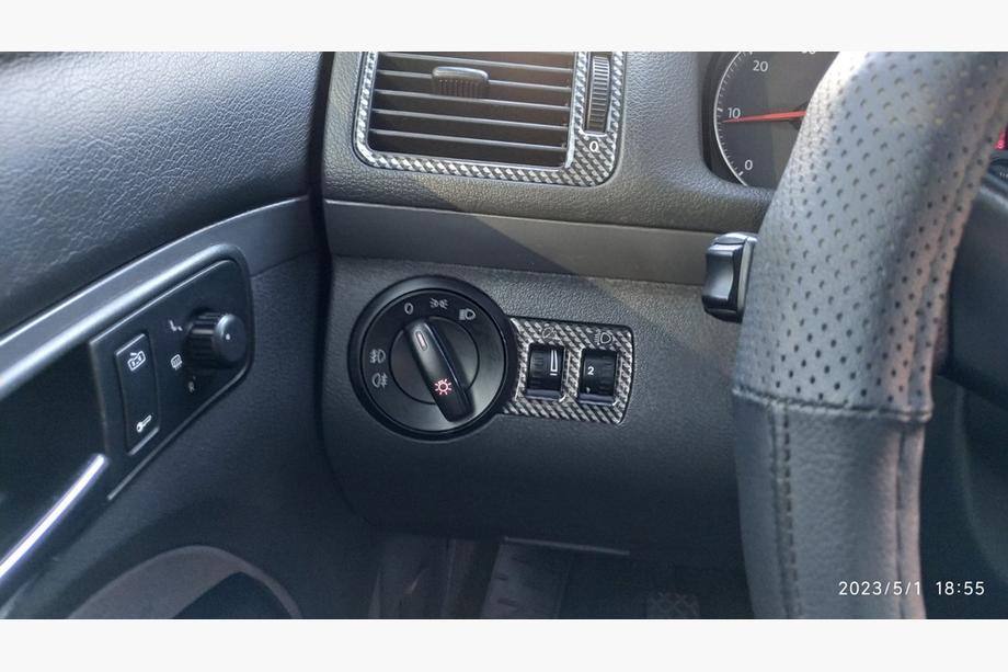 Volkswagen Touran 2003-2010 Capace Panou Bord Carbon Foto 14