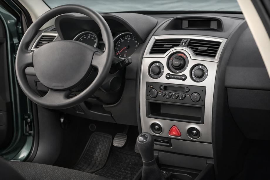 Renault Megane II 2004-2009 Capace bord 6 piese (Meric, Turcia) Foto 1