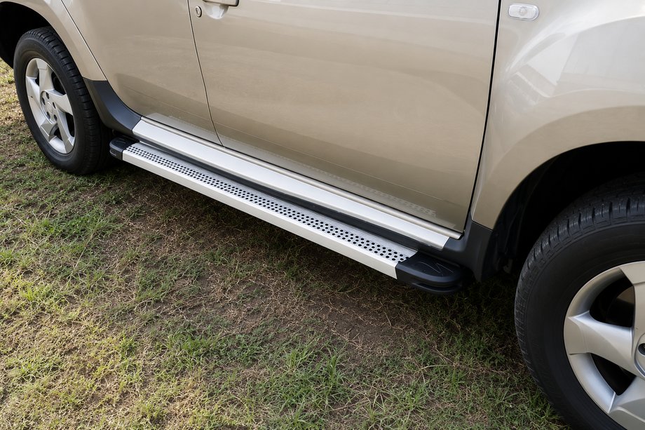 Dacia Duster 2008-2018 Praguri Laterale Maya V2 (2 buc, Aluminiu) Image