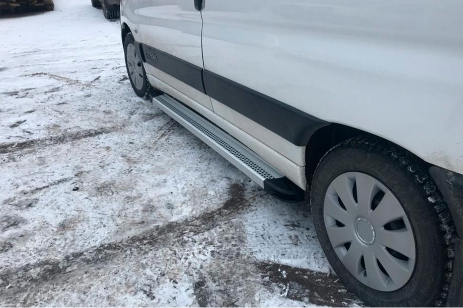 Peugeot Partner 1996-2008 Praguri Laterale Maya V2 (2 buc, Aluminiu) Image