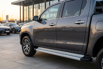 Toyota Hilux 2015- Praguri Laterale Maya V2 (2 buc, Aluminiu) foto 1