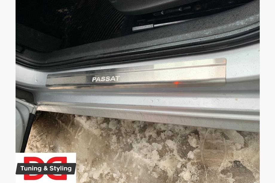 Volkswagen Passat B7 2012-2015 Protectii praguri Nataniko (4 buc, inox) Europa, Standard - Banda Lohmann, 0.5 mm Foto 3