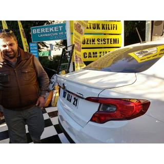 Spoiler pentru vopsit (fibra de sticla) Fiat Tipo 2016- foto 3