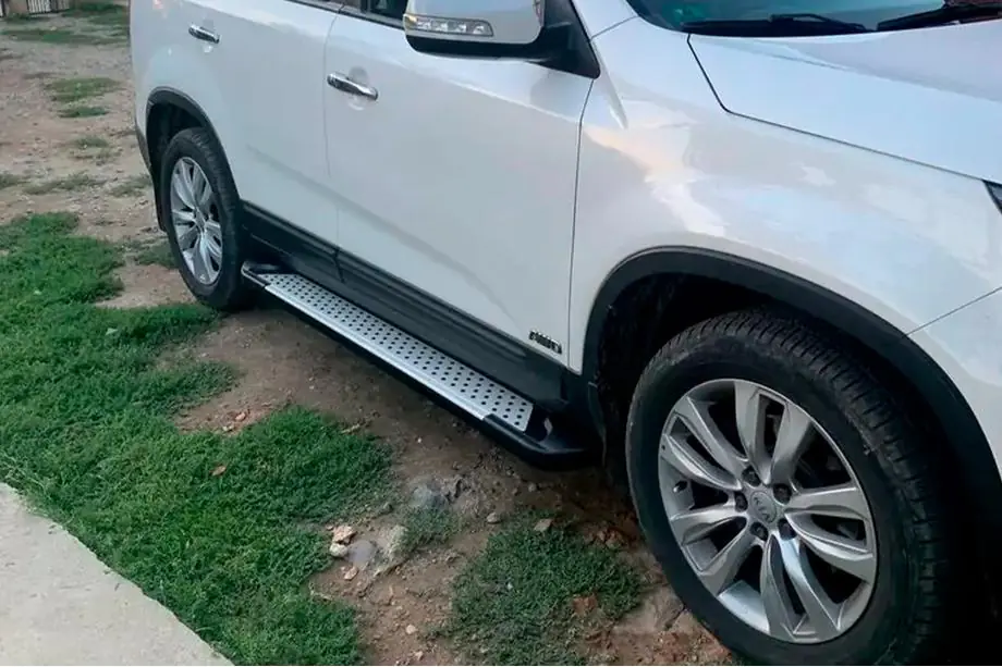 Kia Sorento II XM 2009-2014 Praguri Laterale Allmond Grey (2 buc, Aluminiu) Image