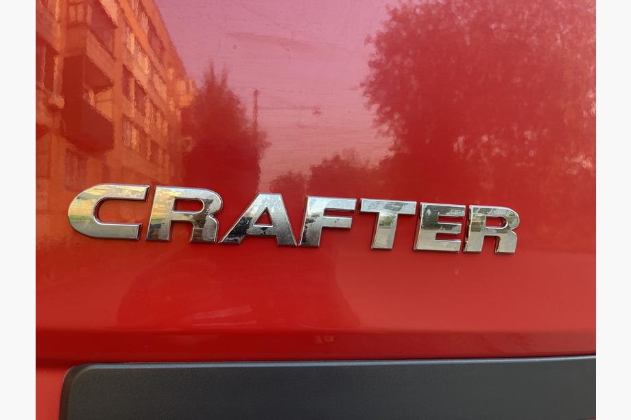 Volkswagen Crafter 2006-2016 Inscription Crafter (italic) Image