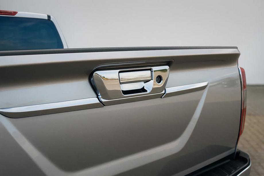Nissan Navara/NP300 2016- Capac maner spate (fara camera, inox) Foto 1