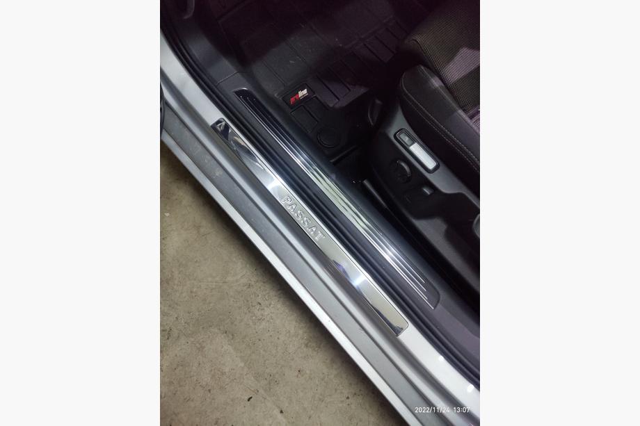 Volkswagen Passat B8 2015-2023 Praguri OmsaLine Tip 1 (4 buc, Inox) Foto 3