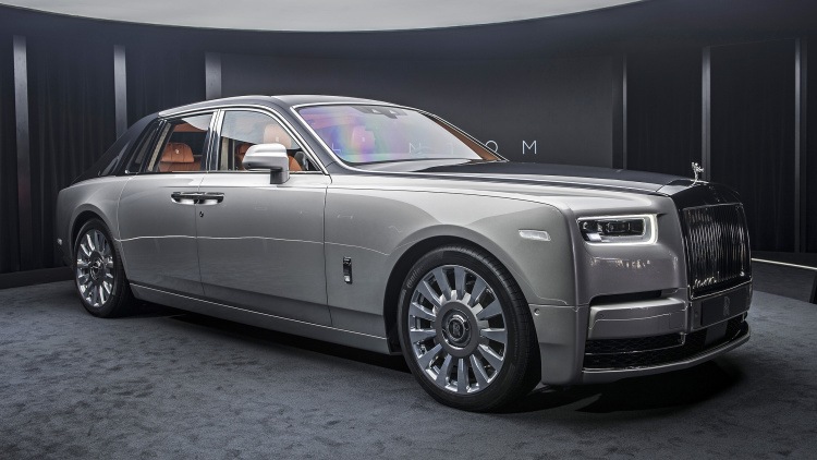 Prezentat oficial Rolls-Royce Phantom de-a opta generație