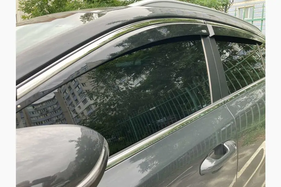 Kia Sportage 2015-2021 Deflectoare Geamuri cu Molding Cromat (4 buc, Niken) Foto 1