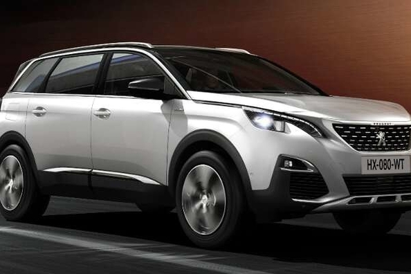 Stil francez în crossover-ul Peugeot 5008 2017