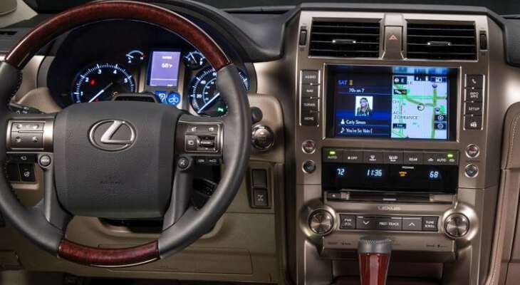 Brutalitatea și rafinament actualizate suv Lexus GX 460