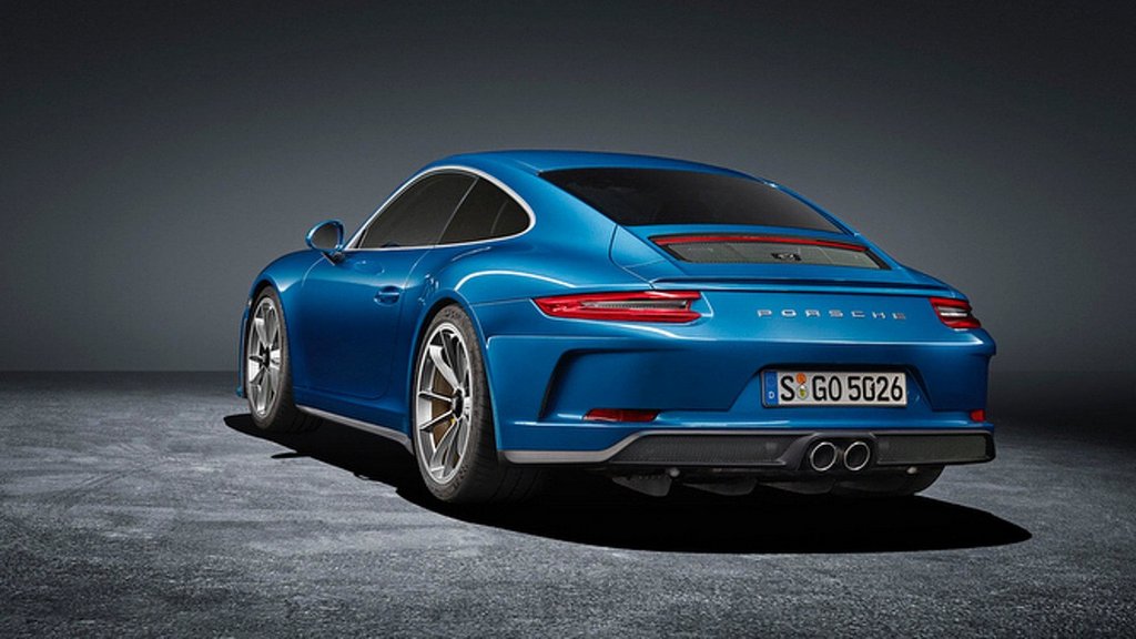 Porsche a prezentat o versiune specială 911 GT3 Touring Package