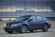 Review sedan Nissan Teana foto 3