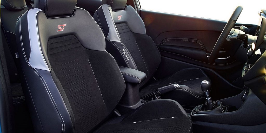Familiarizarea cu sport Ford Fiesta ST 2018 modelul anului