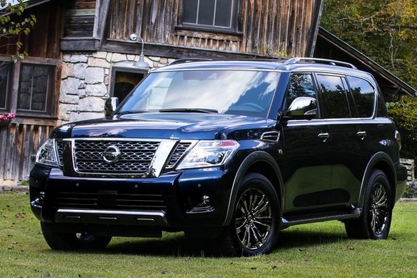 Suv Nissan Armada a primit o versiune unică de Platinum Reserve Fotografie 3