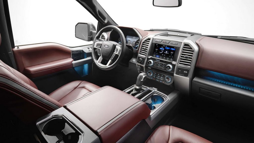 Ford va reduce producția de autoturisme în favoarea camionete și suv-uri