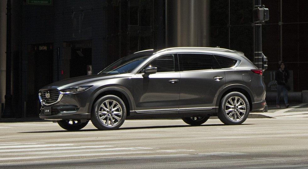 Noul crossover Mazda CX-8