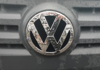 Volkswagen Caddy 2004-2010 Emblema fata (original) foto 1